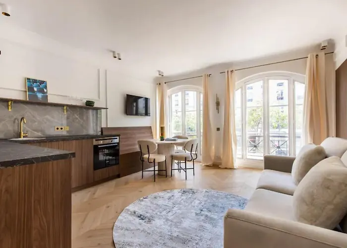 公寓 Central&spacious 2bd For 6