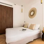 דירה Central&spacious 2bd For 6 *