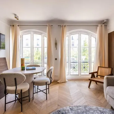 Daire Central&spacious 2bd For 6 Paris