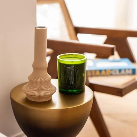 Central&spacious 2bd For 6