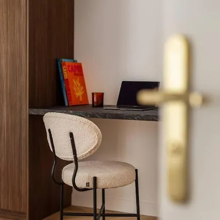 Central&spacious 2bd For 6 * 파리